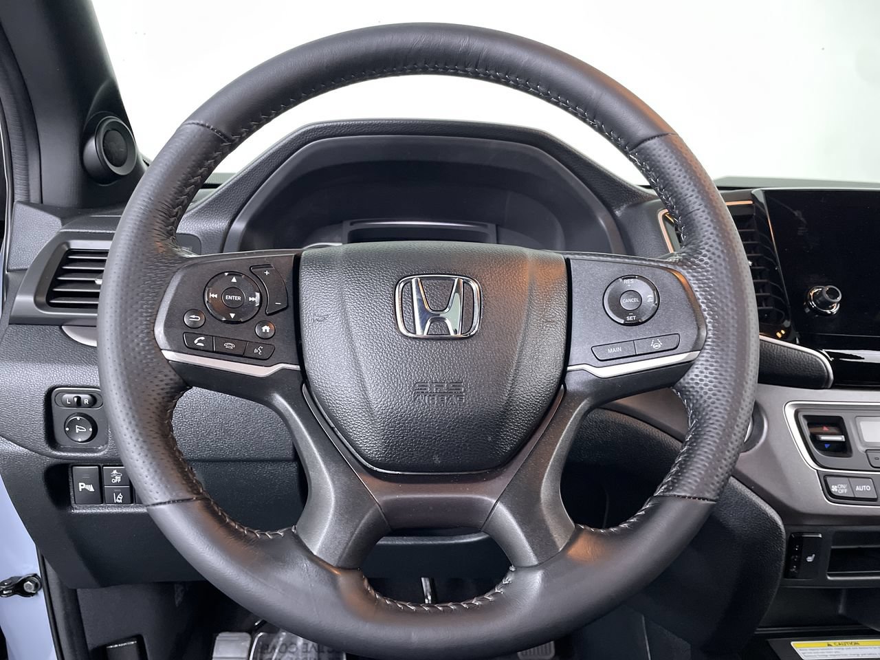 Used 2023 Honda Passport EX-L image 14