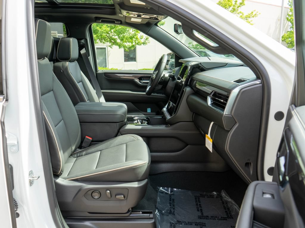 New 2026 GMC Yukon Elevation w/ Elevation Premium Package AWD/4WD image 10