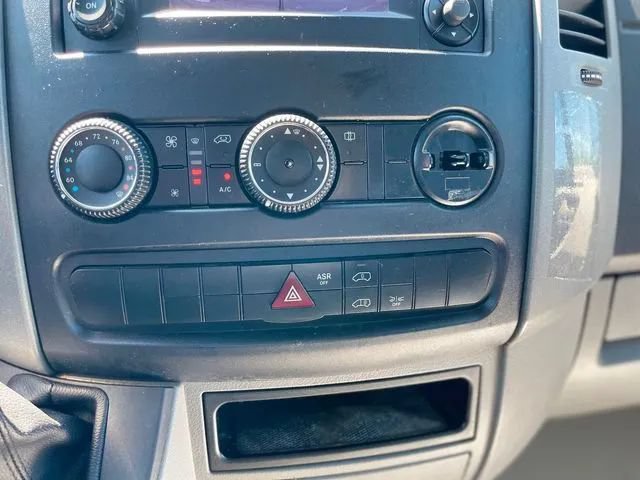 Used 2018 Mercedes-Benz Sprinter 2500 image 17