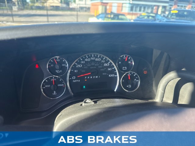 Used 2017 Chevrolet Express 3500 RWD image 15