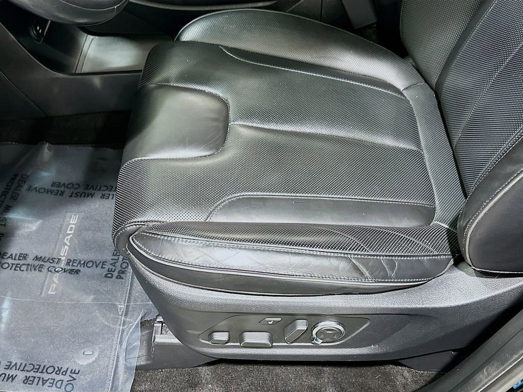 Used 2023 Hyundai Palisade Calligraphy image 20