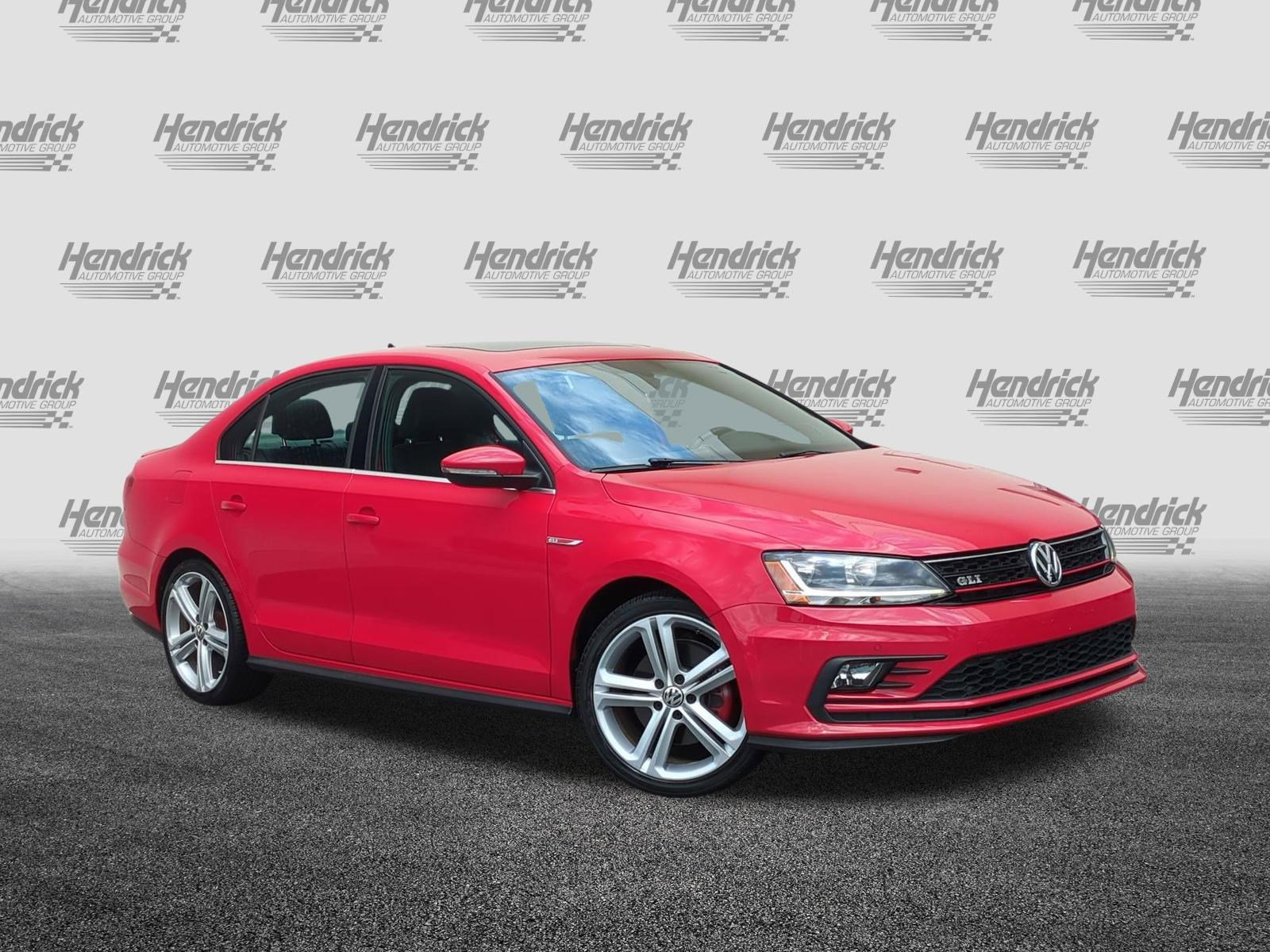 Used 2017 Volkswagen Jetta GLI FWD image 2