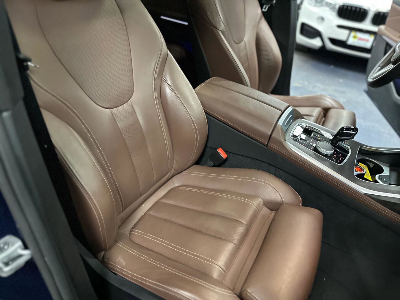 Used 2021 BMW X7 xDrive40i w/ Premium Package 2 AWD/4WD image 39
