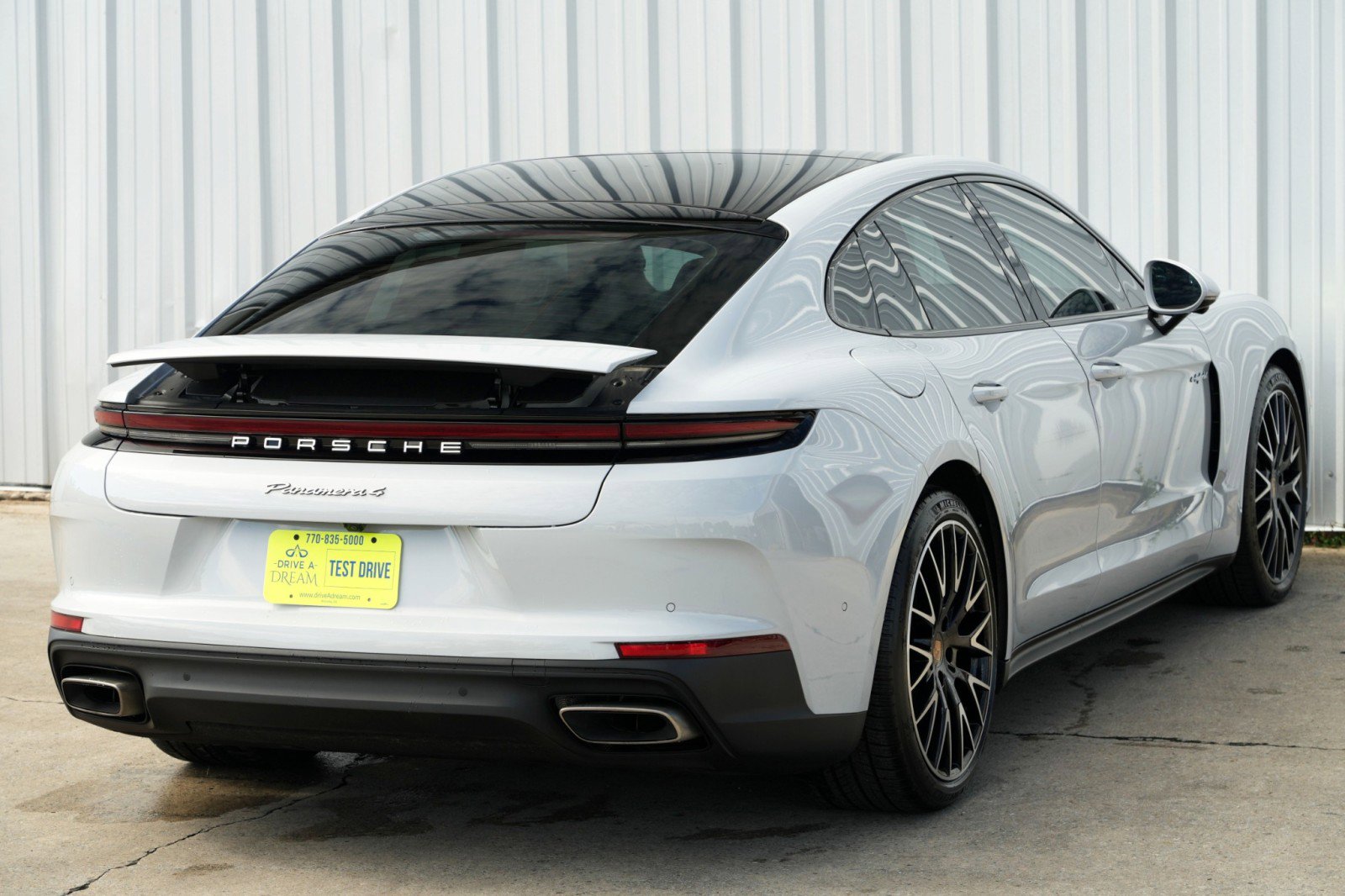 Used 2025 Porsche Panamera 4 w/ Premium Package image 59