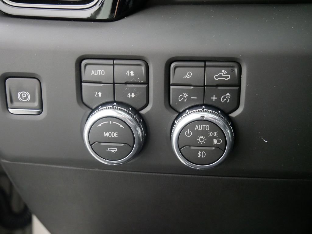 New 2026 GMC Sierra 1500 AT4 w/ AT4 Premium Package image 17