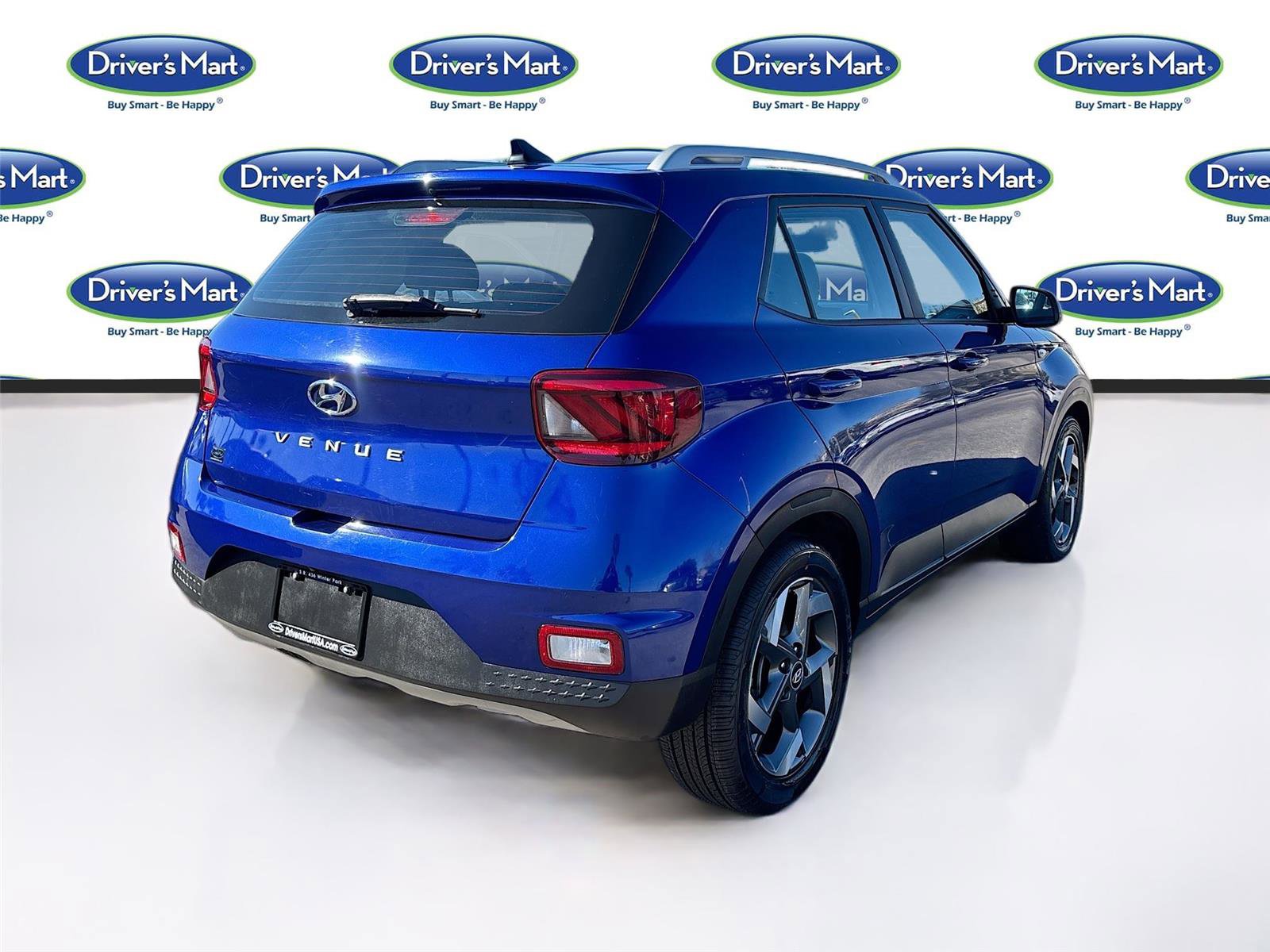 Used 2021 Hyundai Venue SEL image 8