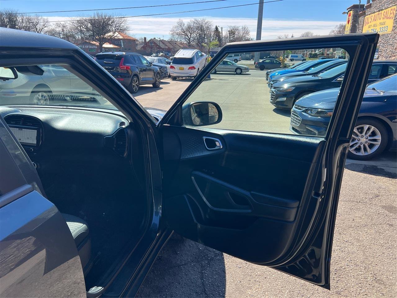 Used 2023 Kia Soul EX FWD image 33