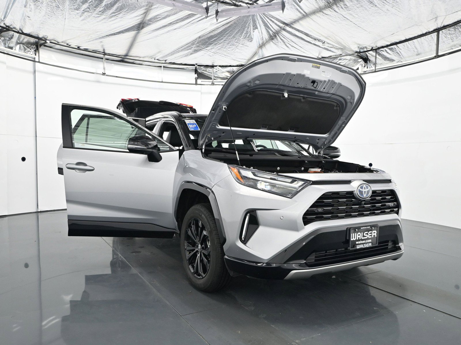 Used 2024 Toyota RAV4 XSE w/ Advanced Technology Package AWD/4WD image 46