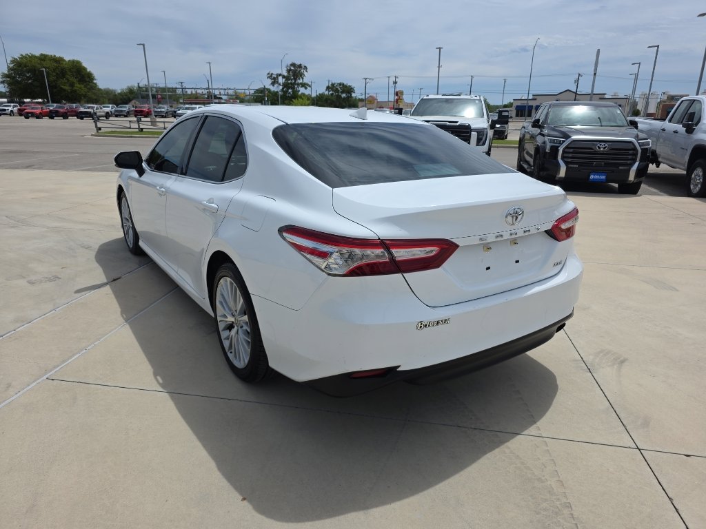 Used 2020 Toyota Camry XLE image 15