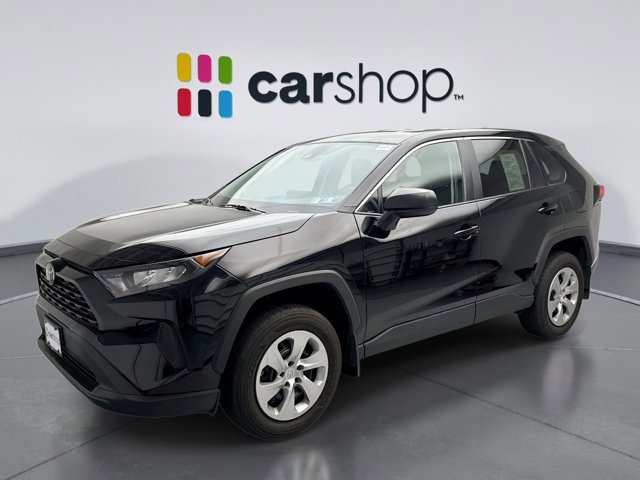 Used 2022 Toyota RAV4 LE video 1