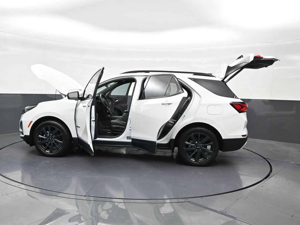 Used 2023 Chevrolet Equinox RS w/ RS Leather Package FWD image 33