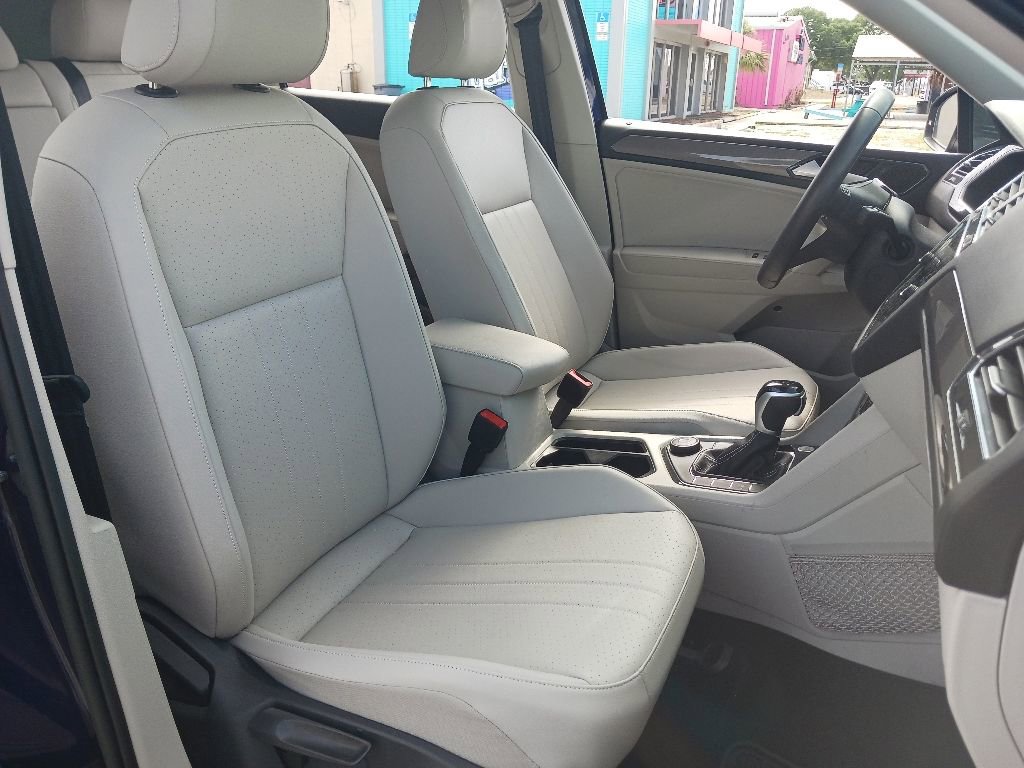 Used 2022 Volkswagen Tiguan SE AWD/4WD image 16