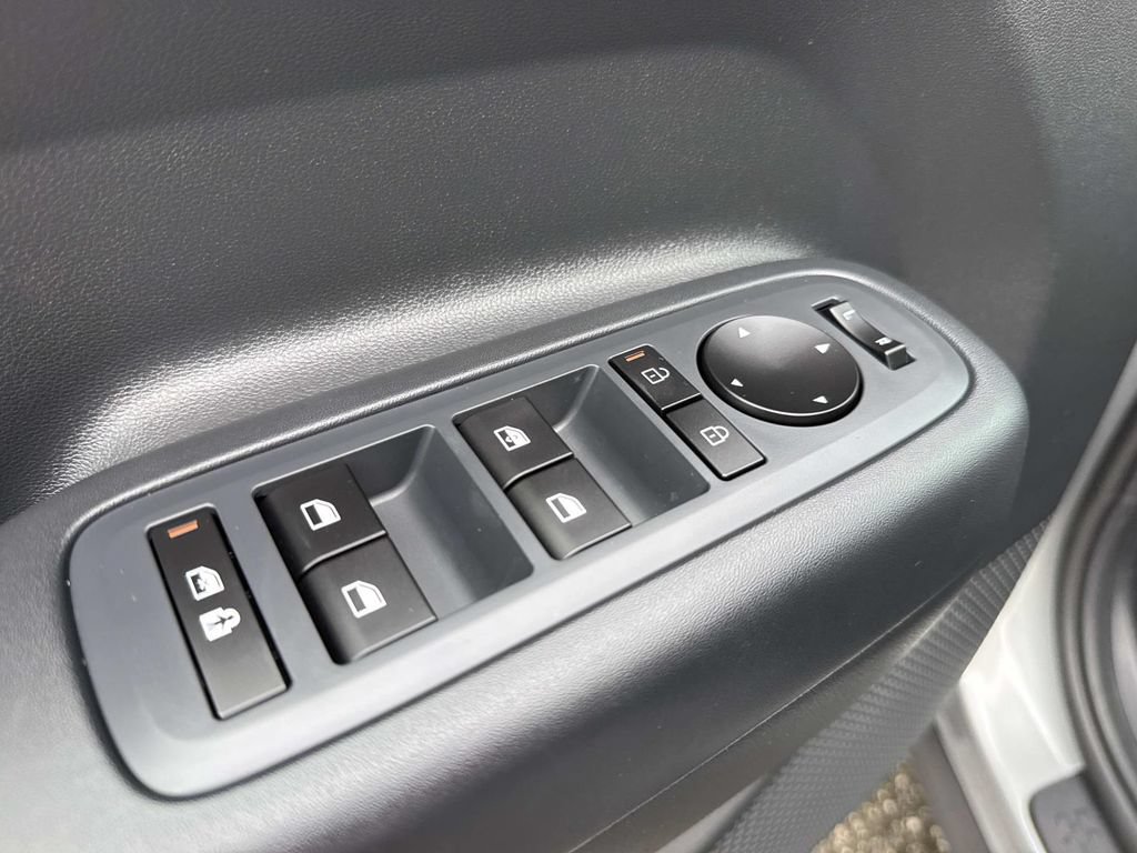 Used 2026 Hyundai Santa Fe SE FWD image 21