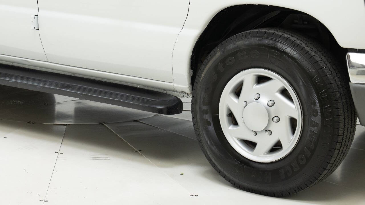 Used 2001 Ford E-350 and Econoline 350 XLT image 67