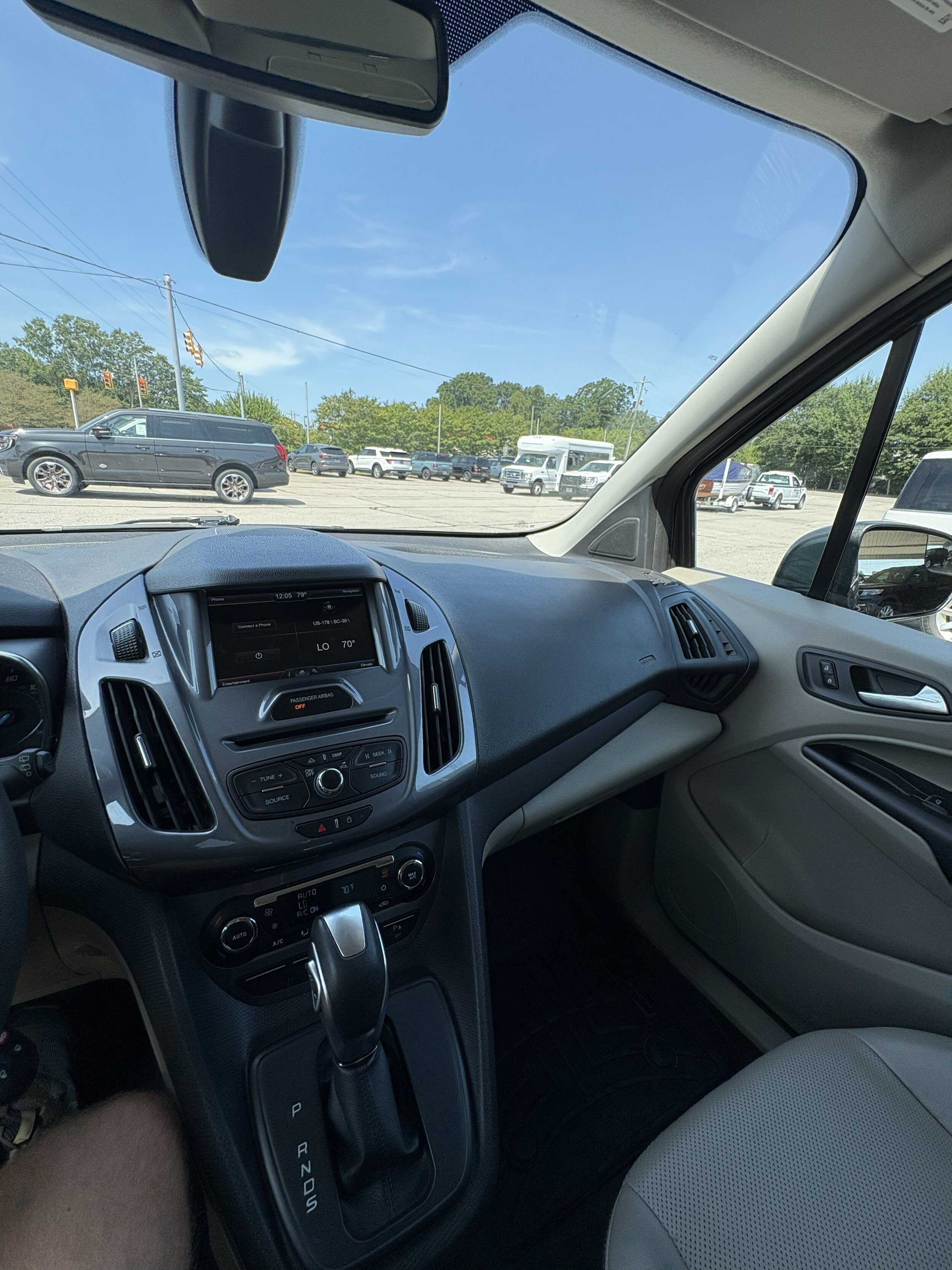 Used 2016 Ford Transit Connect Titanium FWD image 14