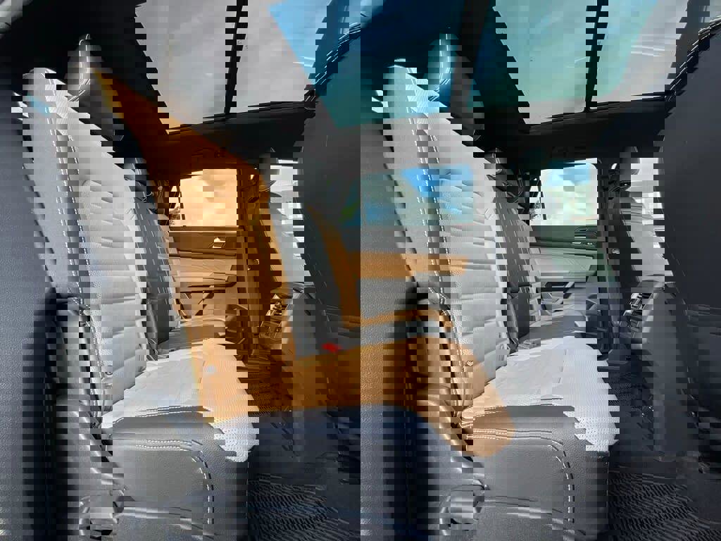 Used 2022 Volkswagen Atlas Cross Sport SEL Premium R-Line image 13