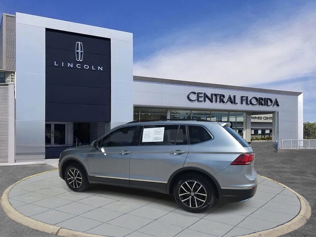 Used 2021 Volkswagen Tiguan SE w/ Panoramic Sunroof Package FWD image 8