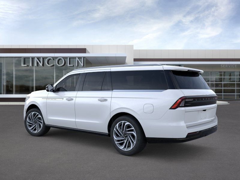 New 2026 Lincoln Navigator L Reserve AWD/4WD image 4