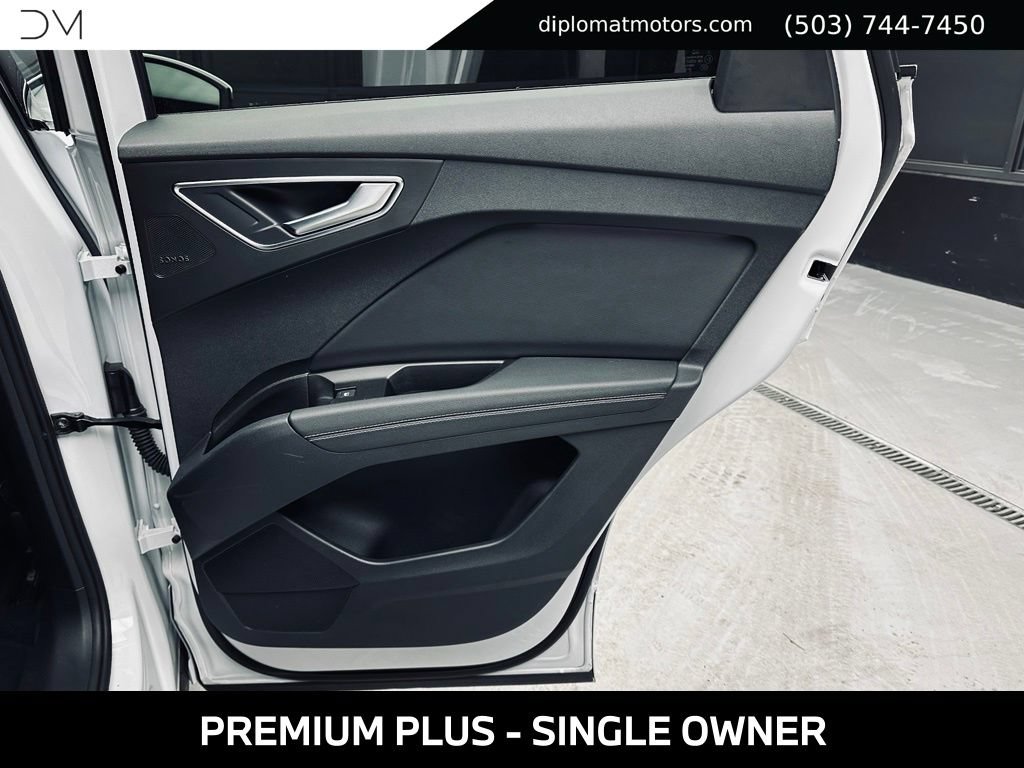 Used 2023 Audi Q4 e-tron Premium Plus RWD image 29