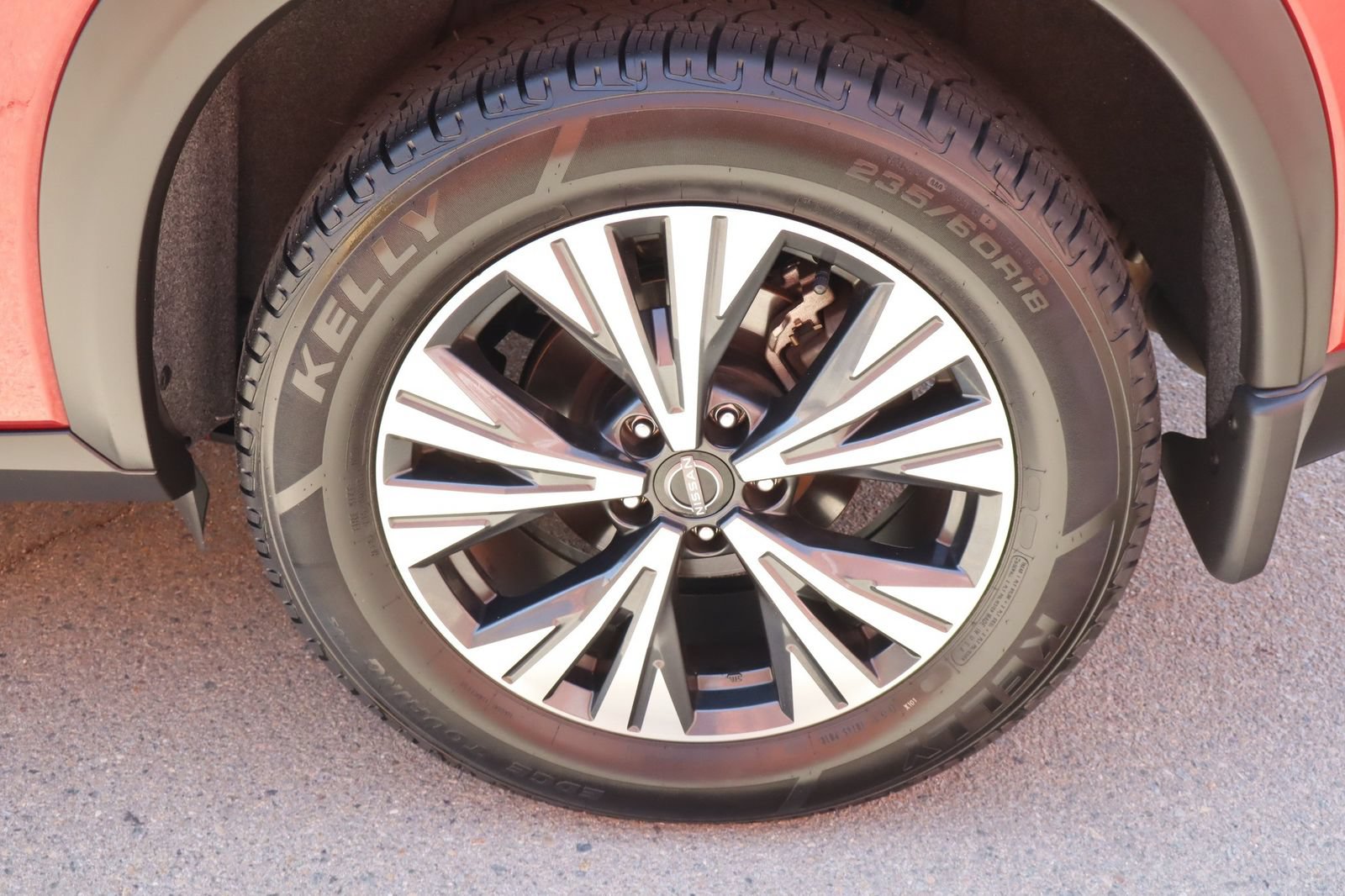 Used 2023 Nissan Rogue SV FWD image 13