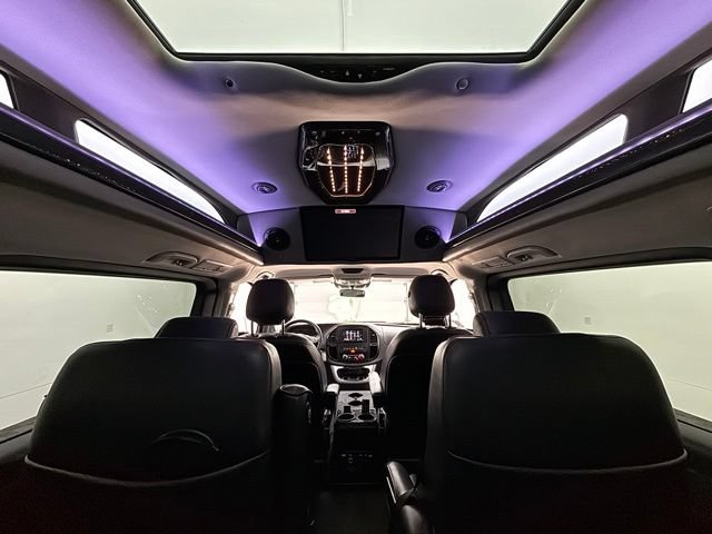 Used 2019 Mercedes-Benz Metris Passenger image 3