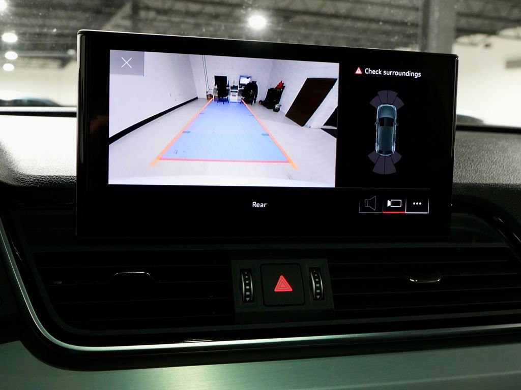 Used 2021 Audi SQ5 Premium w/ Convenience Package image 5