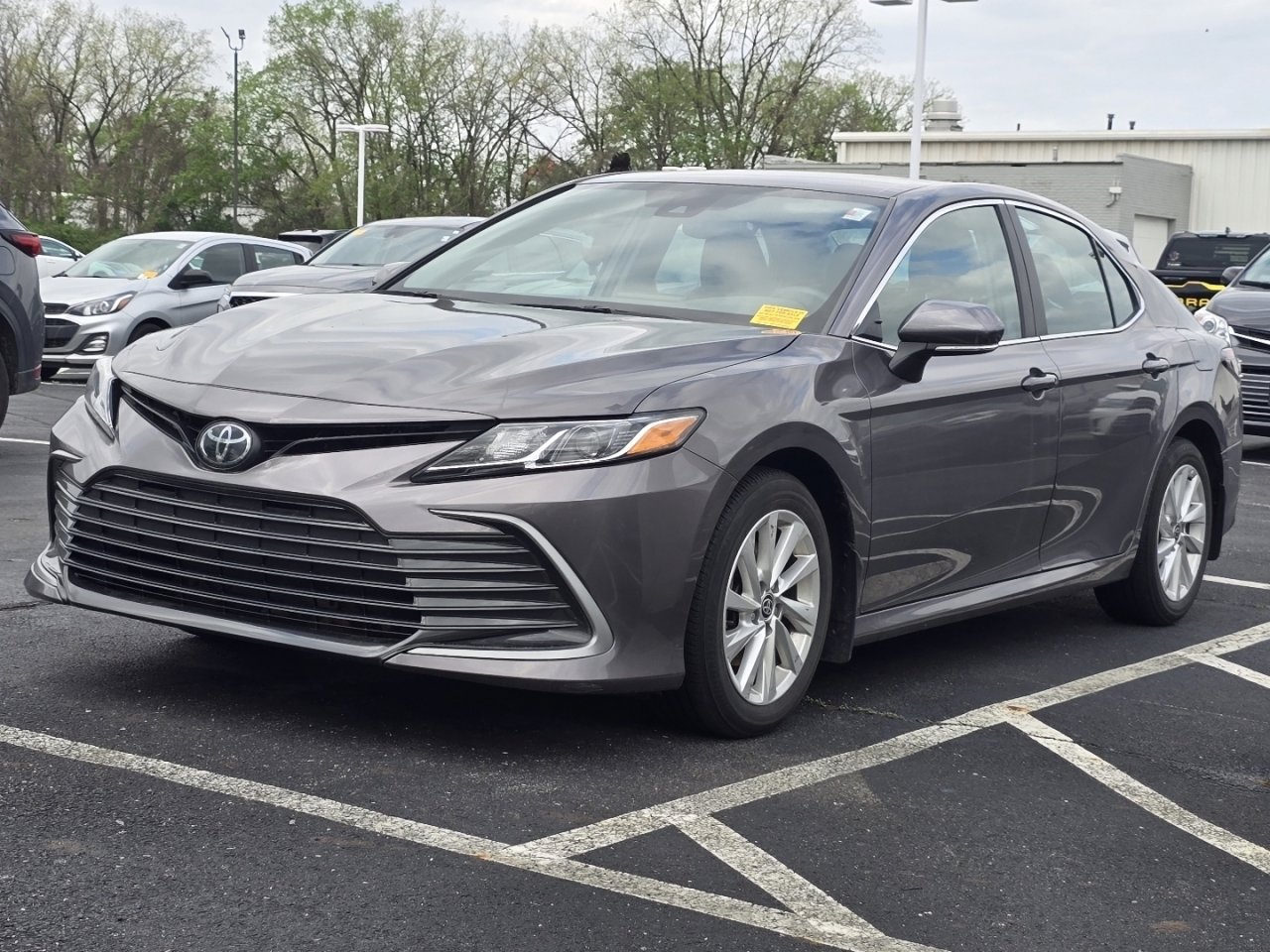 Used 2023 Toyota Camry LE w/ Convenience Package image 3