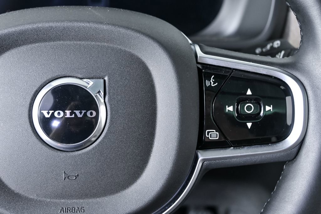 Certified 2026 Volvo XC90 B6 Plus w/ Protection Package Premier image 13