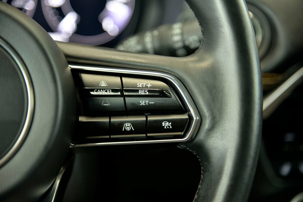 Certified 2025 MAZDA CX-70 Plug-In Hybrid w/ Premium Plus AWD/4WD image 23