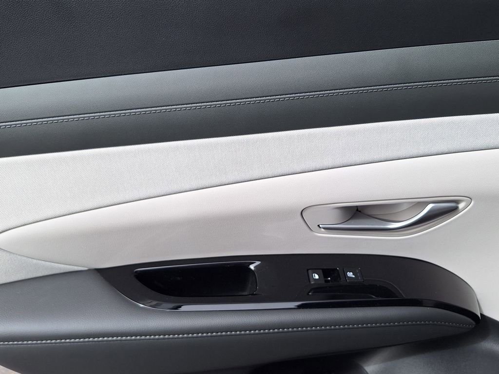 New 2026 Hyundai Tucson Limited image 14