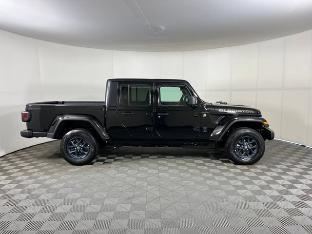 New 2026 Jeep Gladiator Sport AWD/4WD image 4
