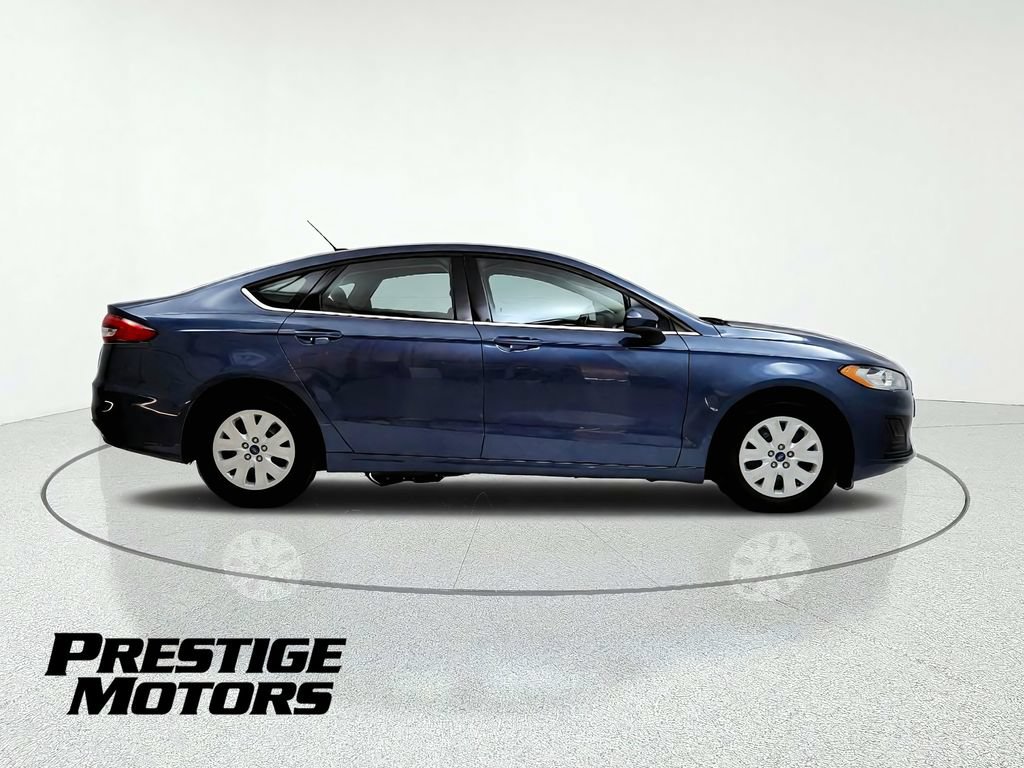 Used 2019 Ford Fusion S FWD image 9