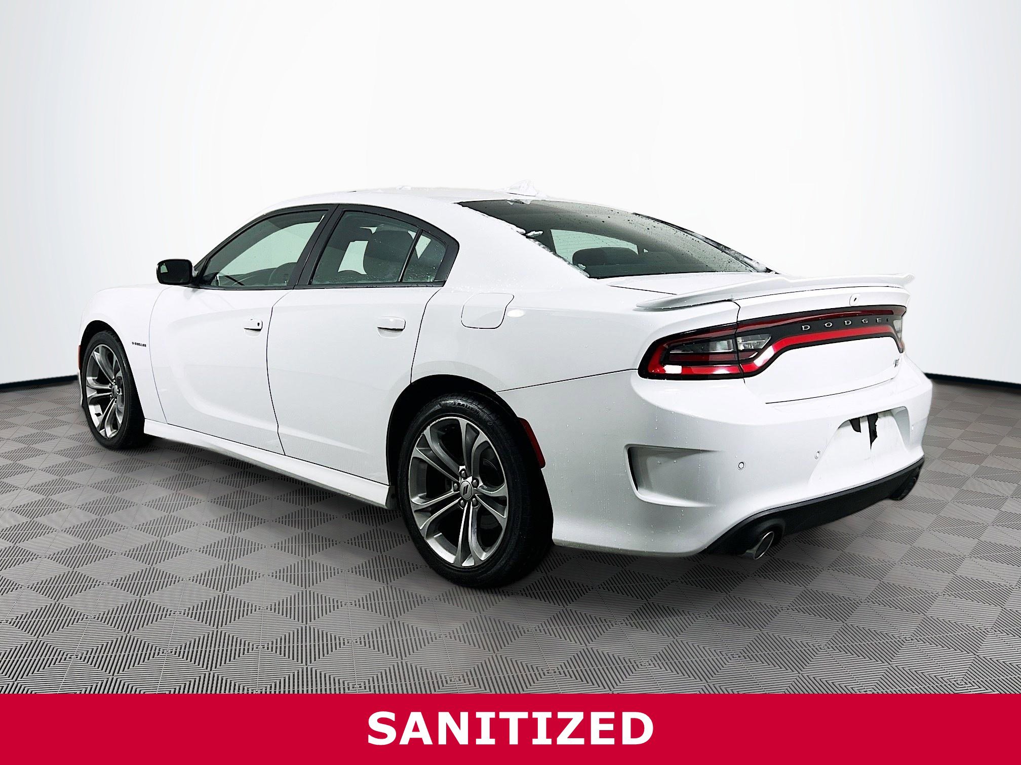 Used 2020 Dodge Charger R/T w/ Harman/Kardon Audio Group image 28
