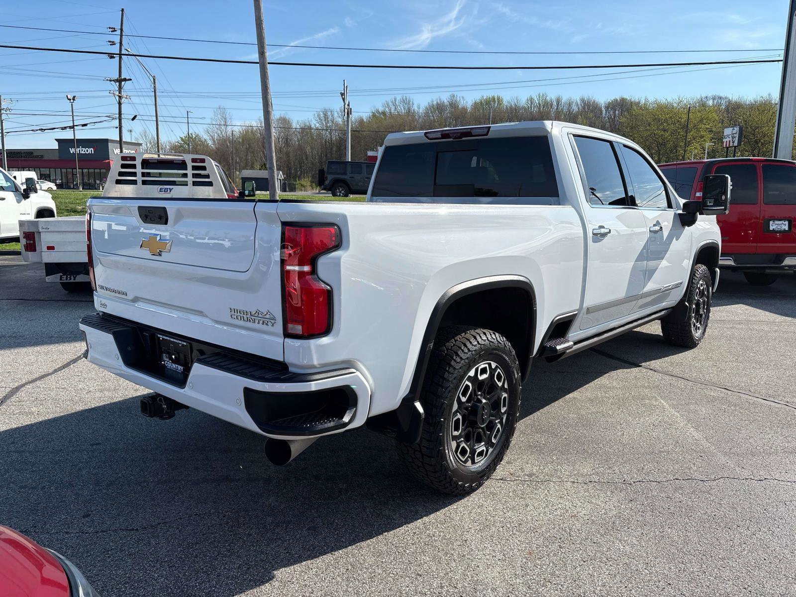 Used 2024 Chevrolet Silverado 2500 High Country w/ High Country Premium Package AWD/4WD image 4