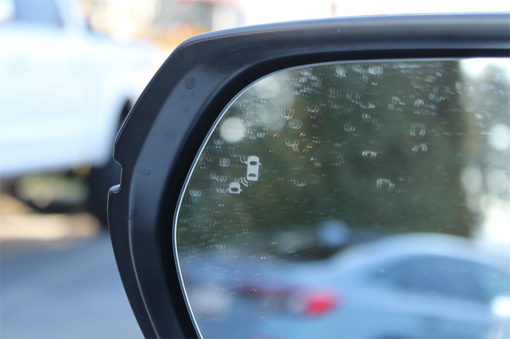 Used 2019 Honda CR-V Touring image 32