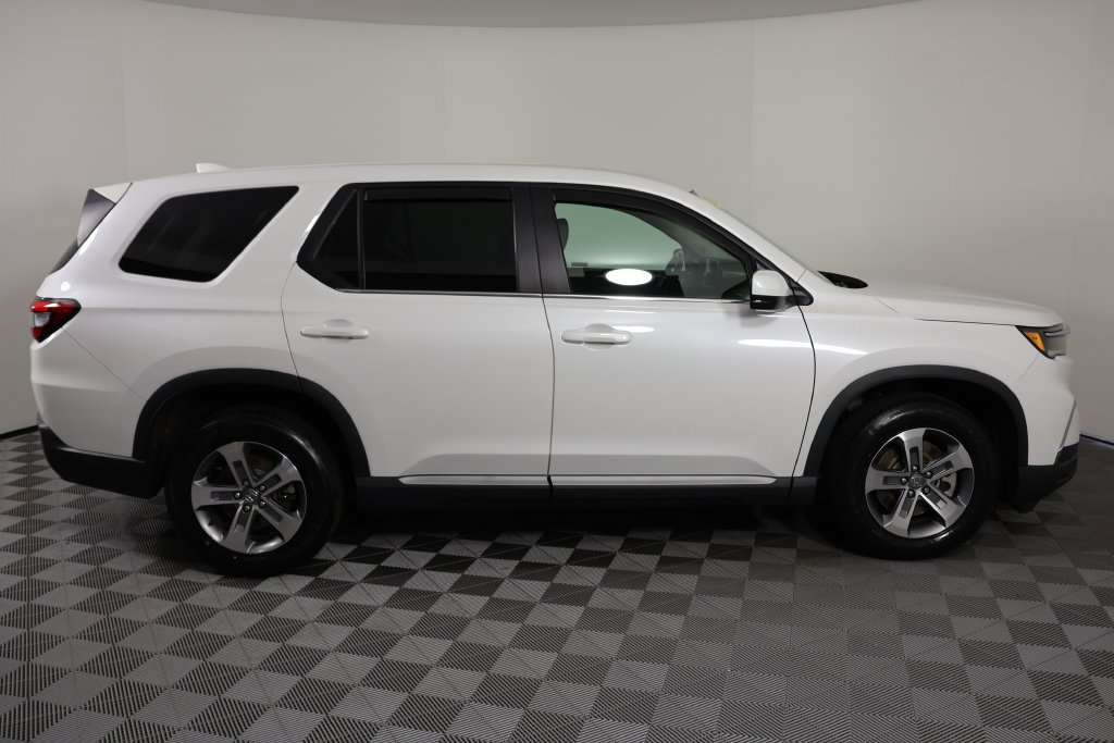 Used 2023 Honda Pilot EX-L image 9