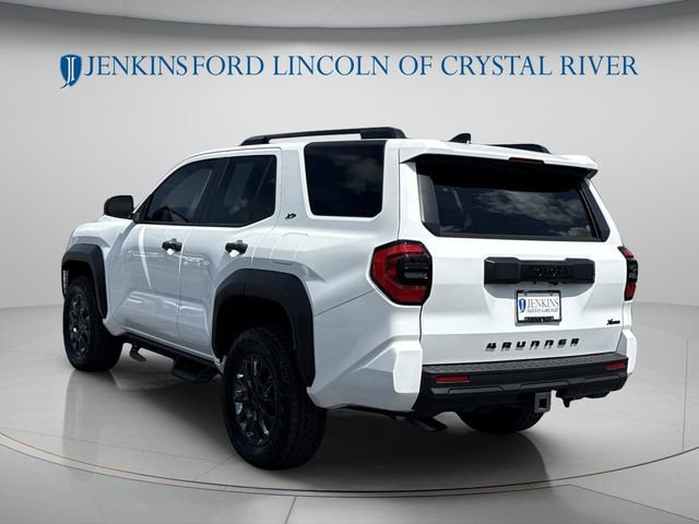 Used 2025 Toyota 4Runner SR5 AWD/4WD image 6