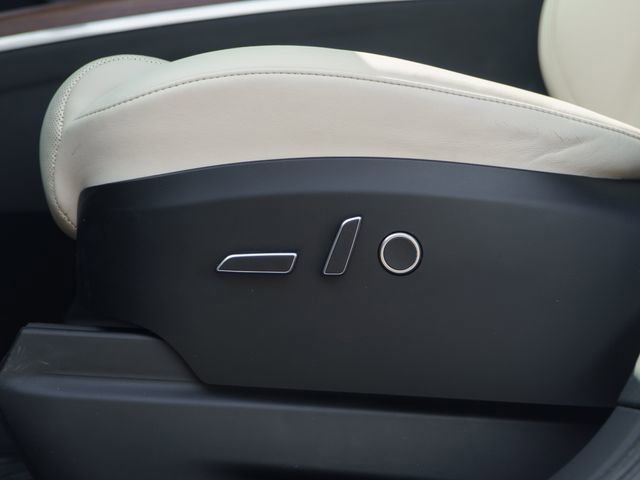 Used 2022 Tesla Model X image 22