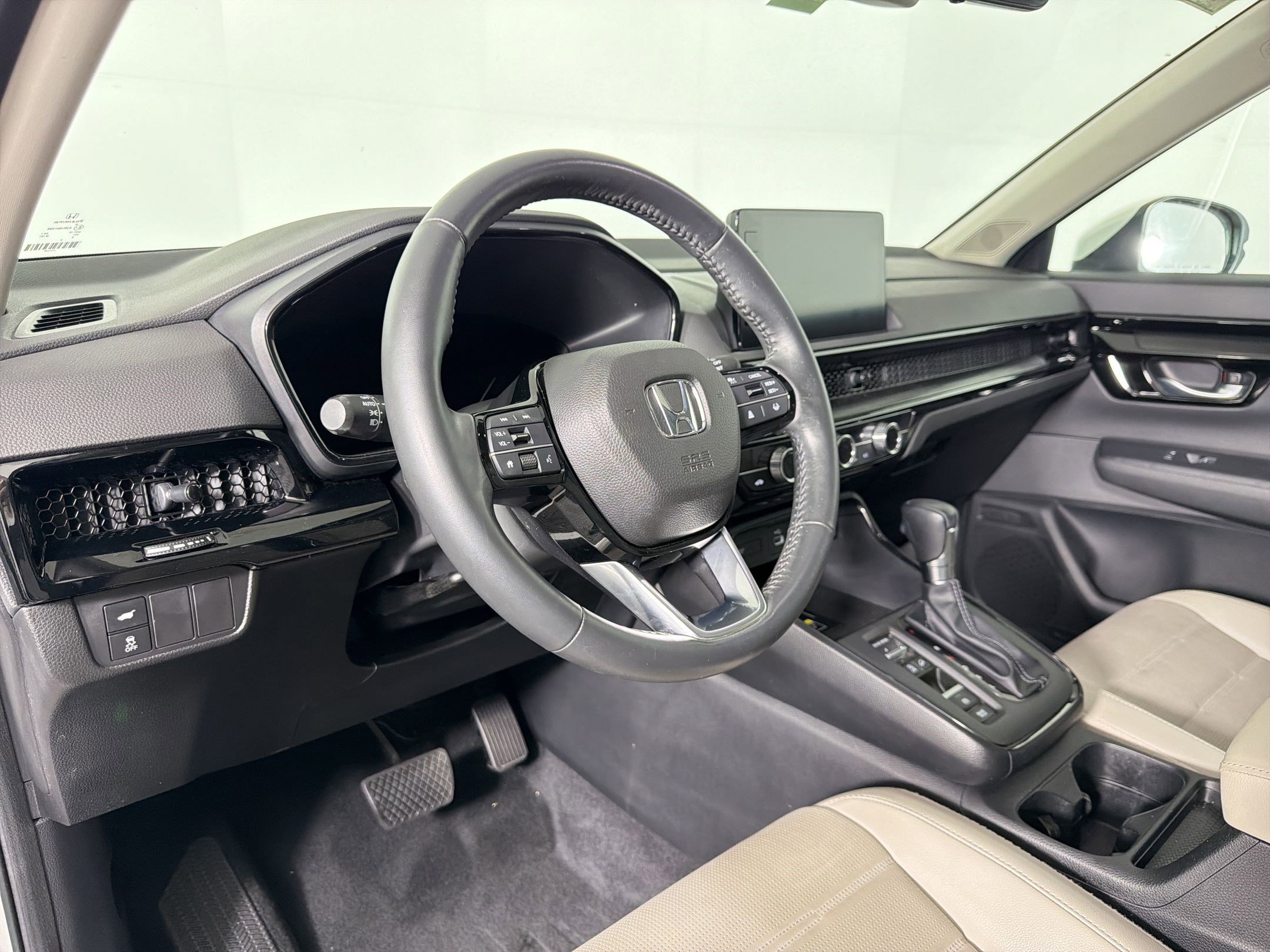 Used 2023 Honda CR-V EX-L image 4