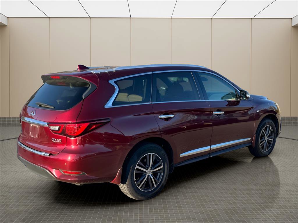 Used 2019 INFINITI QX60 Luxe w/ Essential Package image 3