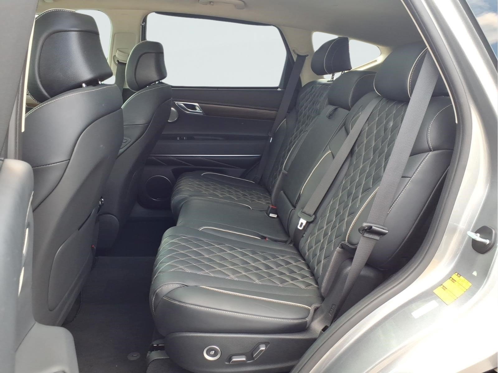 Used 2023 Genesis GV80 3.5T w/ Cargo Package AWD/4WD image 17