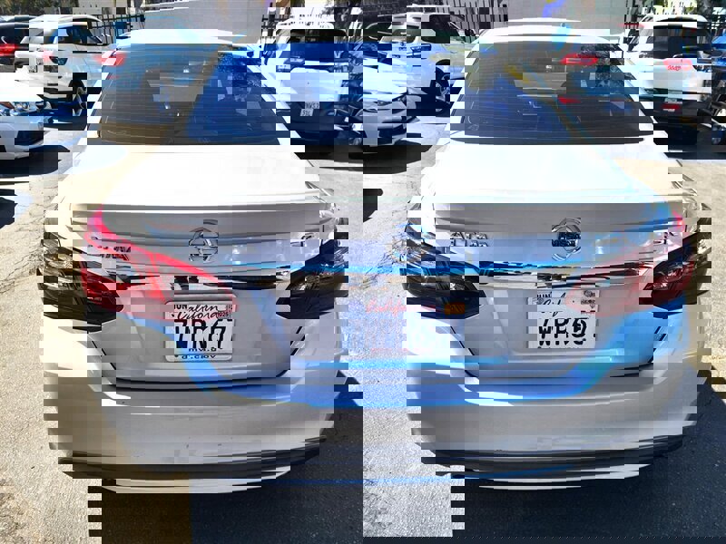 Used 2017 Nissan Altima 2.5 SR image 12