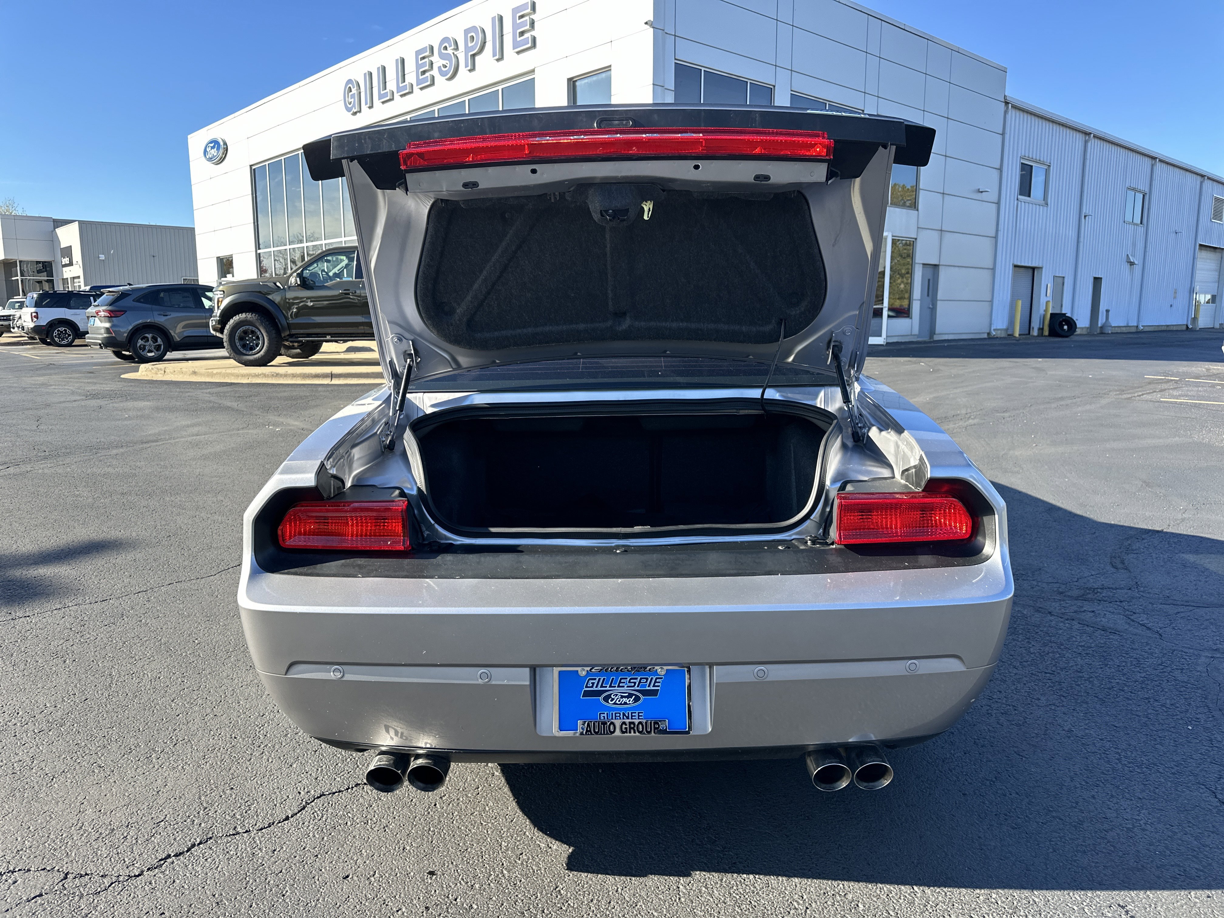 Used 2014 Dodge Challenger R/T image 5