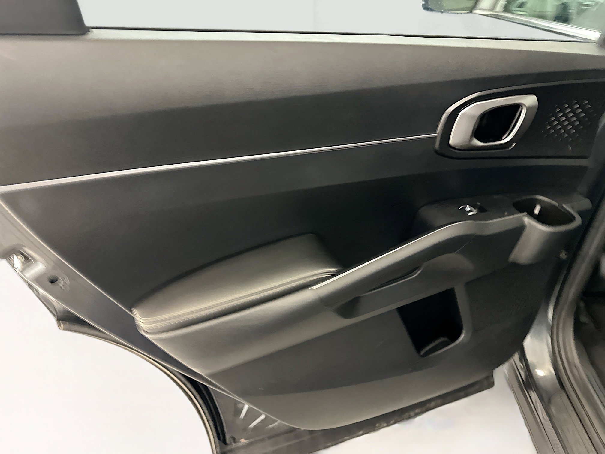 Used 2024 Kia Sorento S image 27