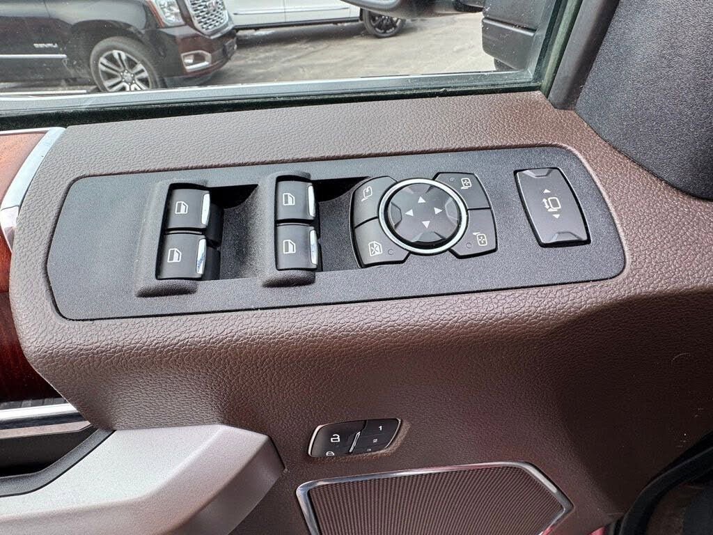 Used 2019 Ford F250 King Ranch w/ Chrome Package image 15