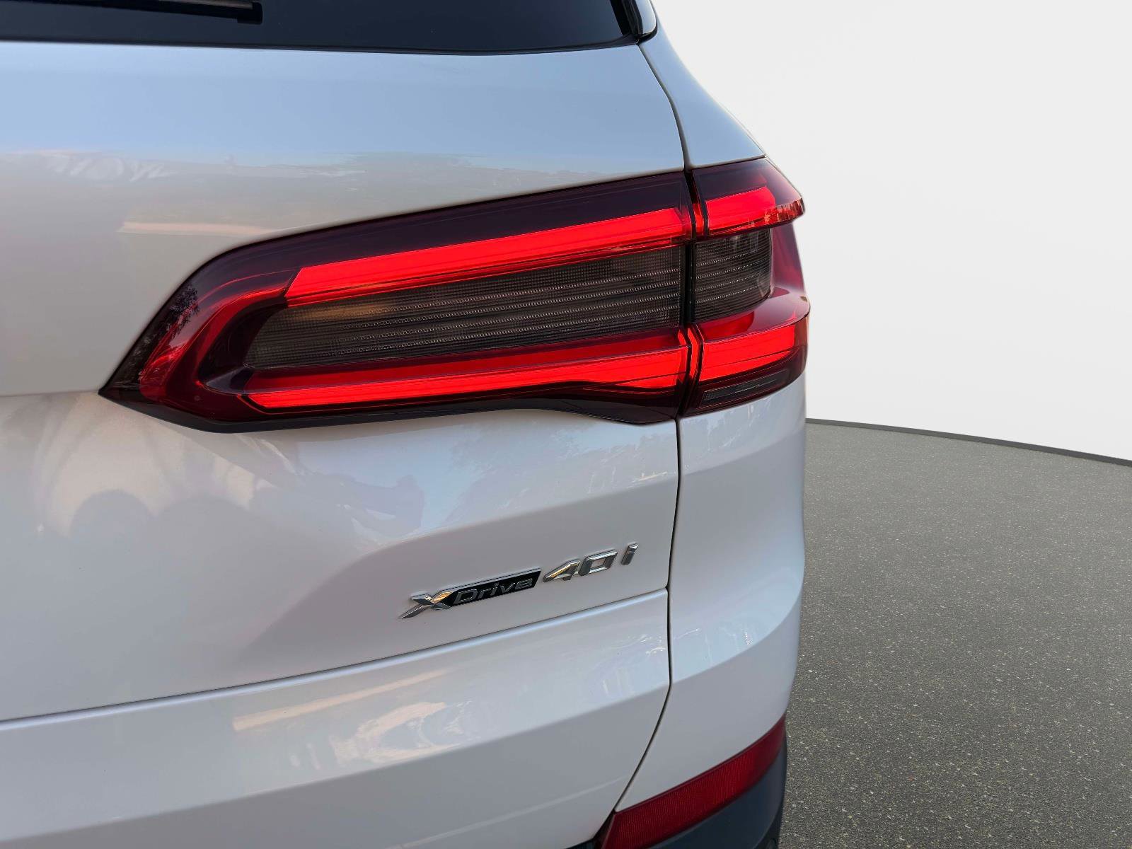 Used 2019 BMW X5 xDrive40i w/ Premium Package 2 AWD/4WD image 21