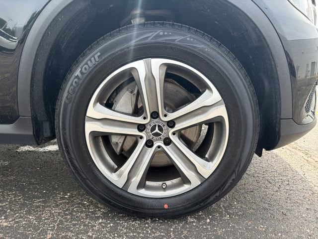 Used 2019 Mercedes-Benz GLC 300 4MATIC image 20