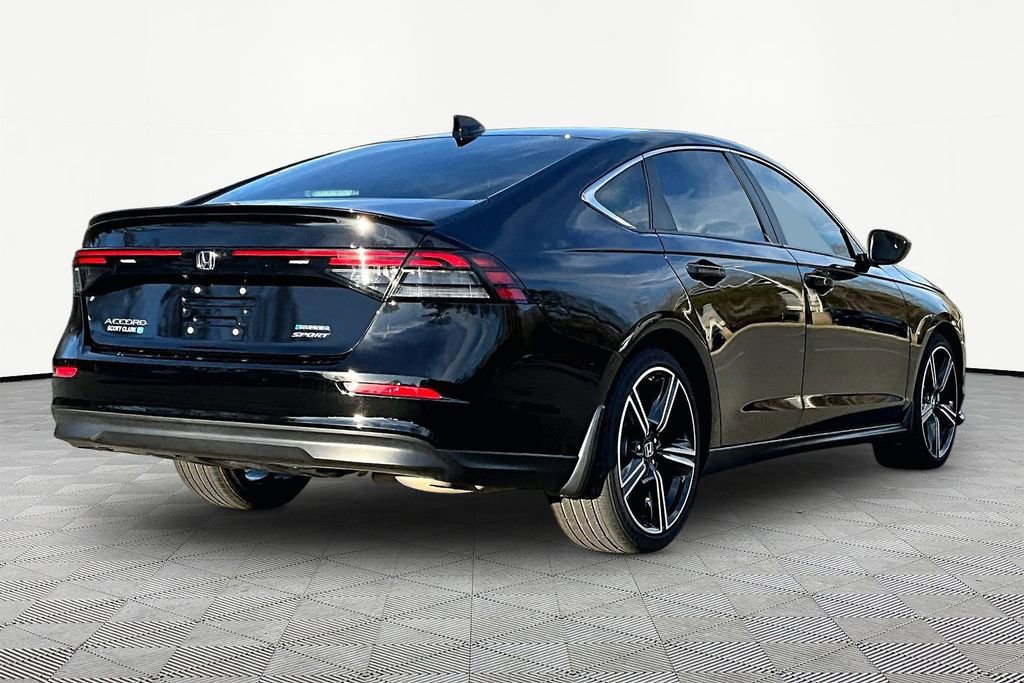 Used 2025 Honda Accord Sport image 6
