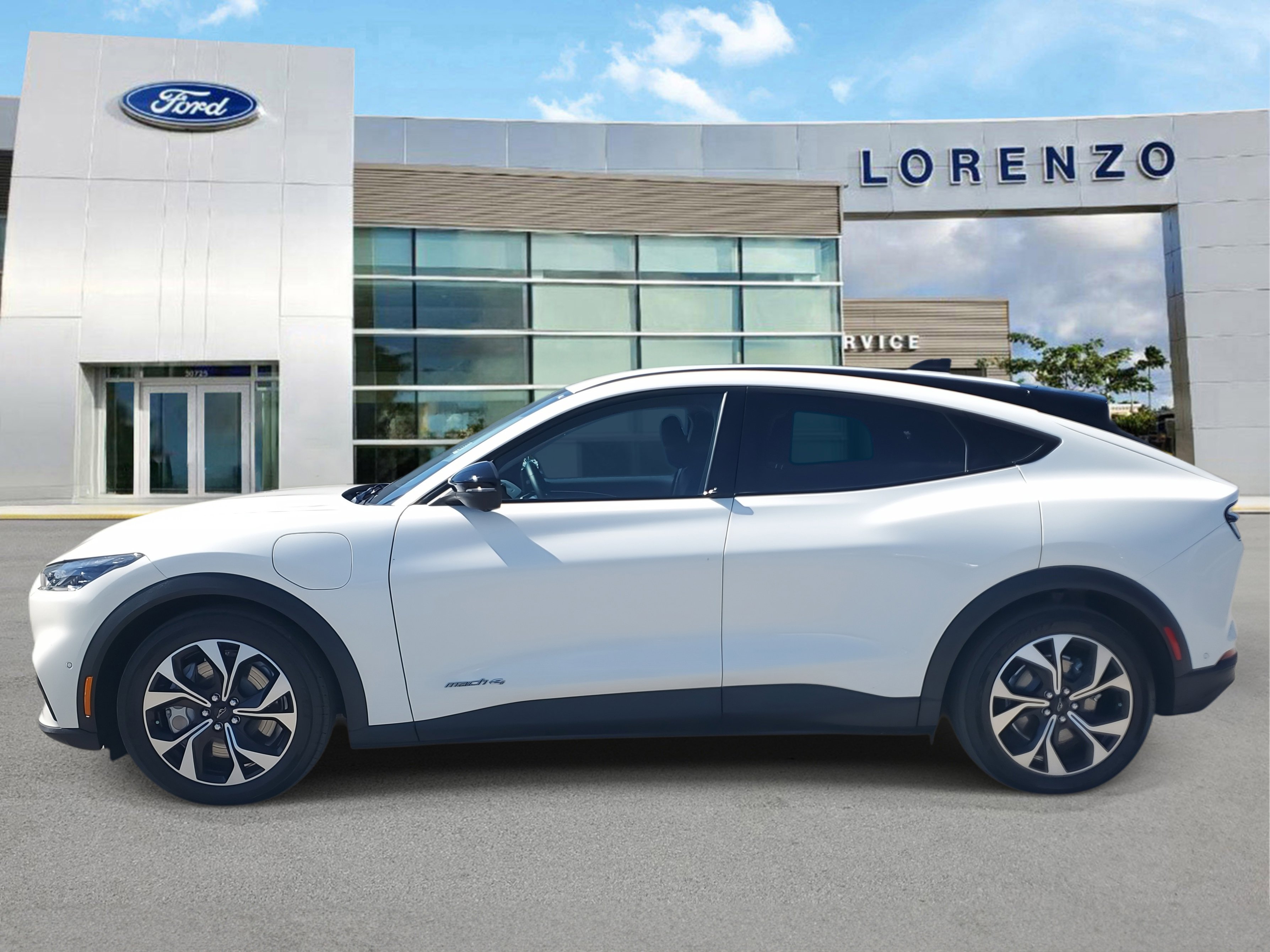 Used 2024 Ford Mustang Mach-E Select w/ Comfort Package Lite image 8