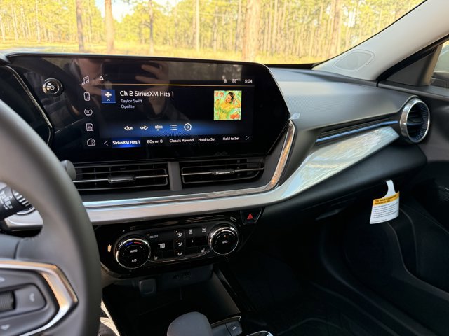 New 2026 Chevrolet Trax LT w/ Driver Confidence Package image 18